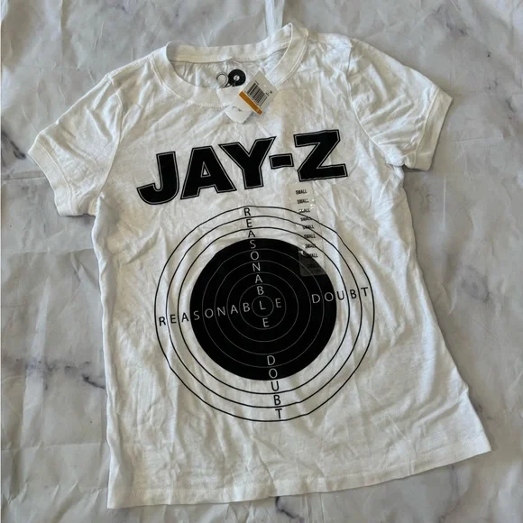 BUNDLE 2 ITEMS FOR $8✨
LAST PRICE🍒🤍 JAY-Z Reasonable doubt album cover top ✨ - Picture 3 of 9